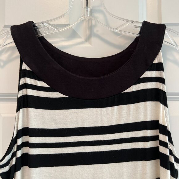 AB STUDIO Black/White Striped Top, Size M, Stretchy, Sleeveless, EUC - Picture 3 of 8